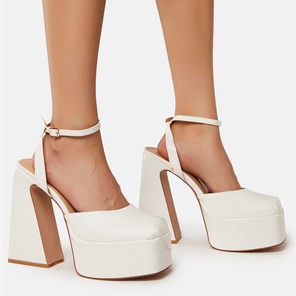 SIMMI
Adley Platform Block Heels - Picture 1 of 2
